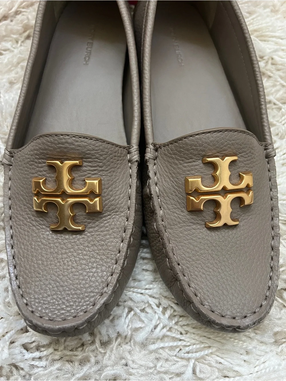 Like New— Tory Burch French Gray Leather Loafers with Gold Logo Accent Size 8